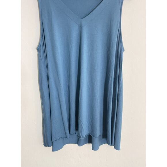 Peruvian Connection L Flowy Tank Tops Lot of 2 Black & Blue V Neck Swing Shirts - Picture 10 of 13